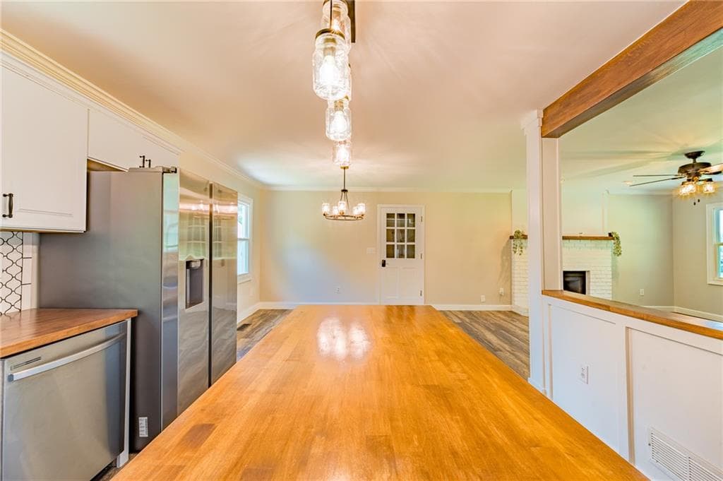 3 bedroom, 3 bathroom, 3,457 sq ft single family residence for sale at 506 Bill Watkins Road, Hoschton, GA 30548 — photo 9
