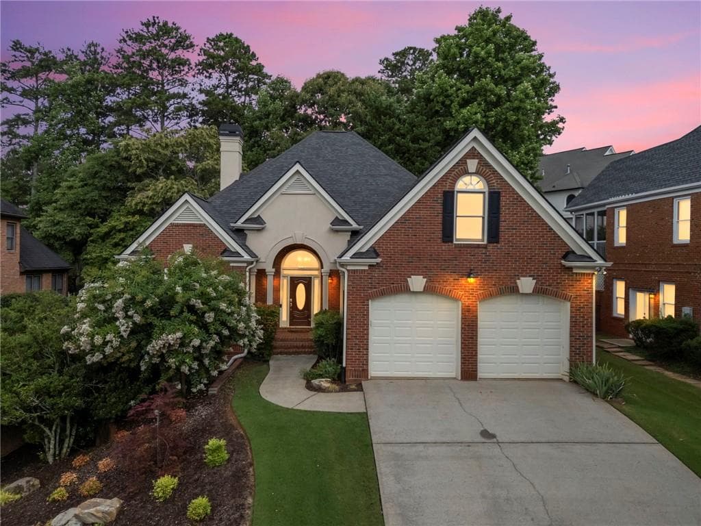 925 York Cove