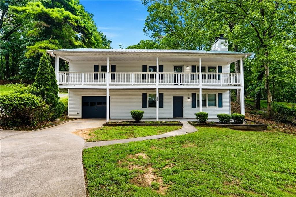 4 bedroom, 2 bathroom, 1,872 sq ft single family residence for sale at 2333 Donnie Lee Drive, Gainesville, GA 30506
