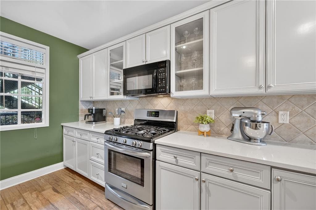 2 bedroom, 2 bathroom, 1,293 sq ft condominium for sale at 210 Creek View Lane 201, Roswell, GA 30075 — photo 7