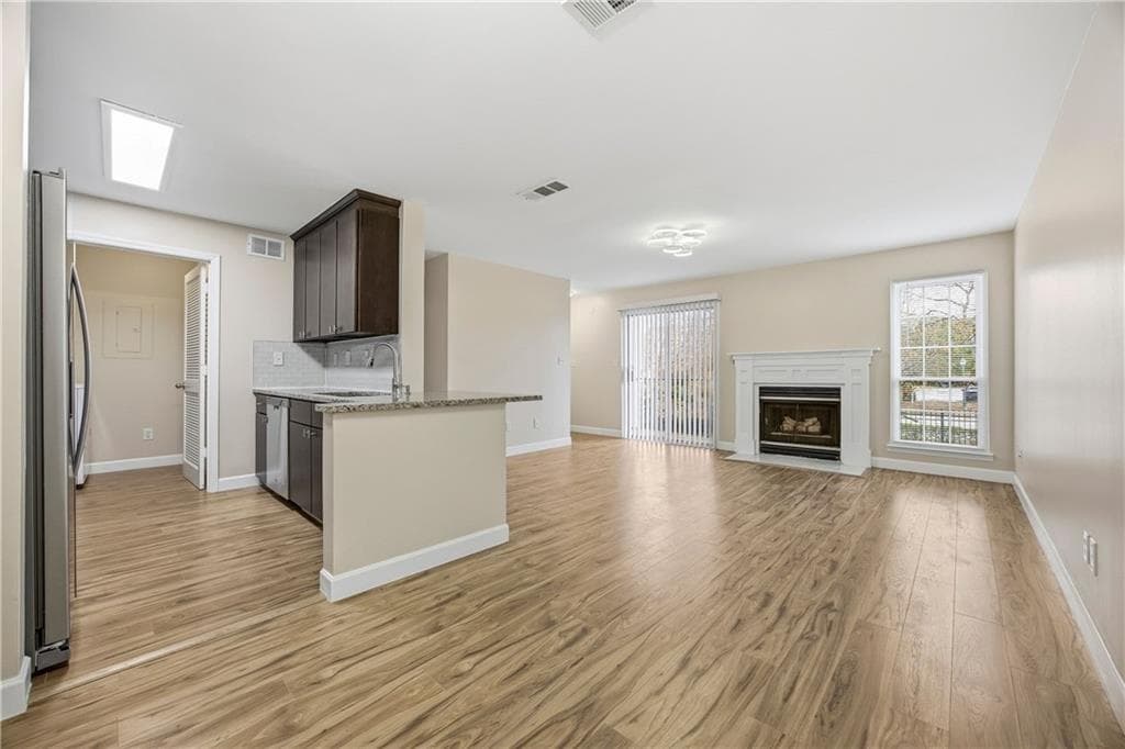 2 bedroom, 2 bathroom, 1,032 sq ft condominium for sale at 120 Granville Court, Atlanta, GA 30328