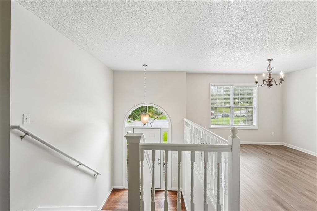 3 bedroom, 3 bathroom, 1,557 sq ft single family residence under contract at 245 Glen Ridge Drive, Villa Rica, GA 30180 — photo 4