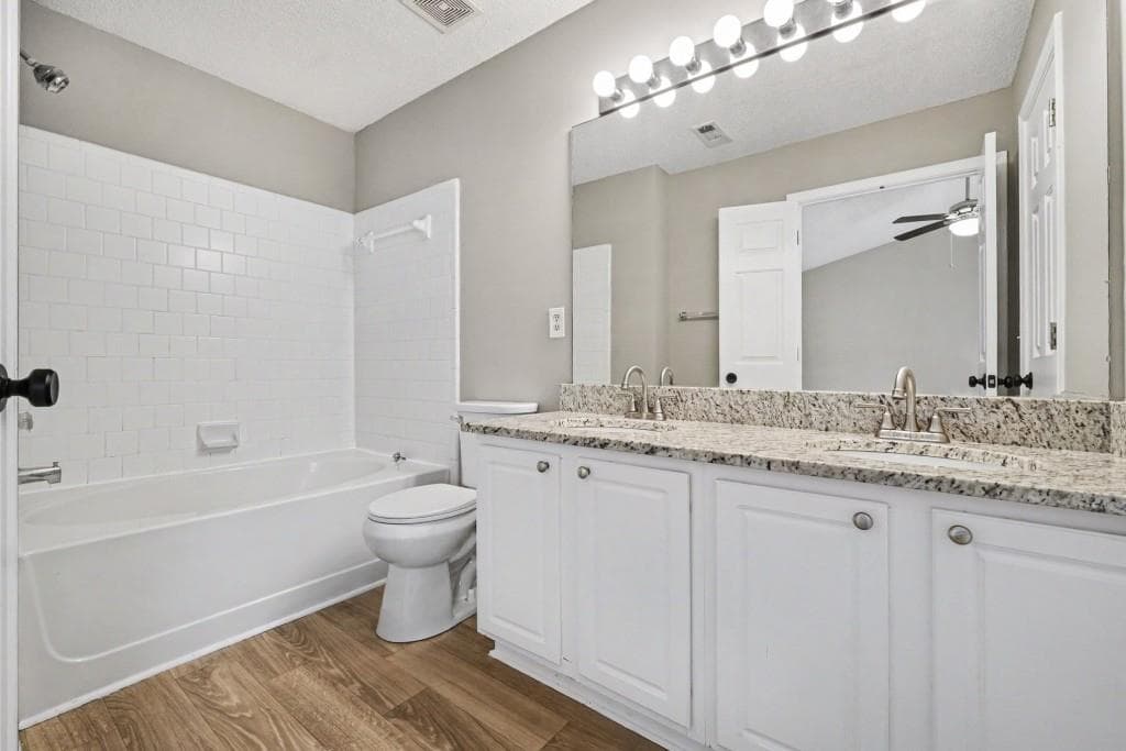 3 bedroom, 3 bathroom, 1,386 sq ft townhouse for sale at 1732 Stanwood Drive, Kennesaw, GA 30152 — photo 5
