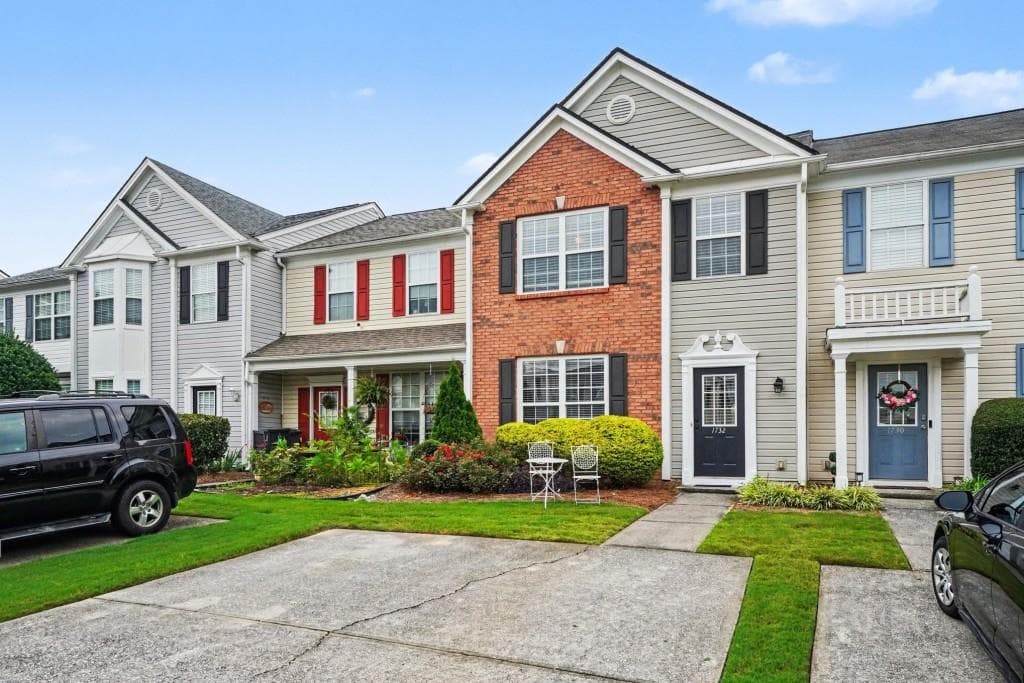 3 bedroom, 3 bathroom, 1,386 sq ft townhouse for sale at 1732 Stanwood Drive, Kennesaw, GA 30152 — photo 7