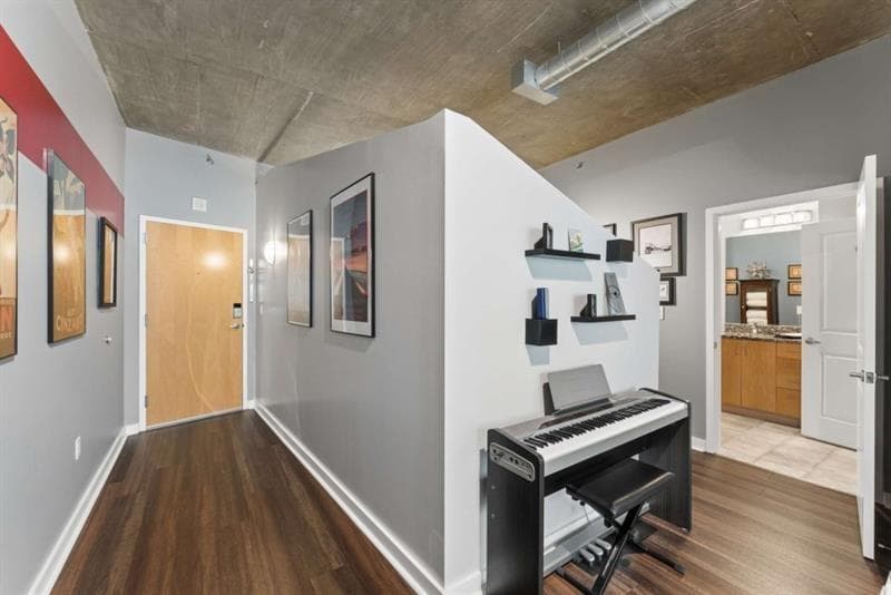 1 bedroom, 1 bathroom, 696 sq ft condominium for sale at 923 Peachtree Street 827, Atlanta, GA 30309 — photo 5