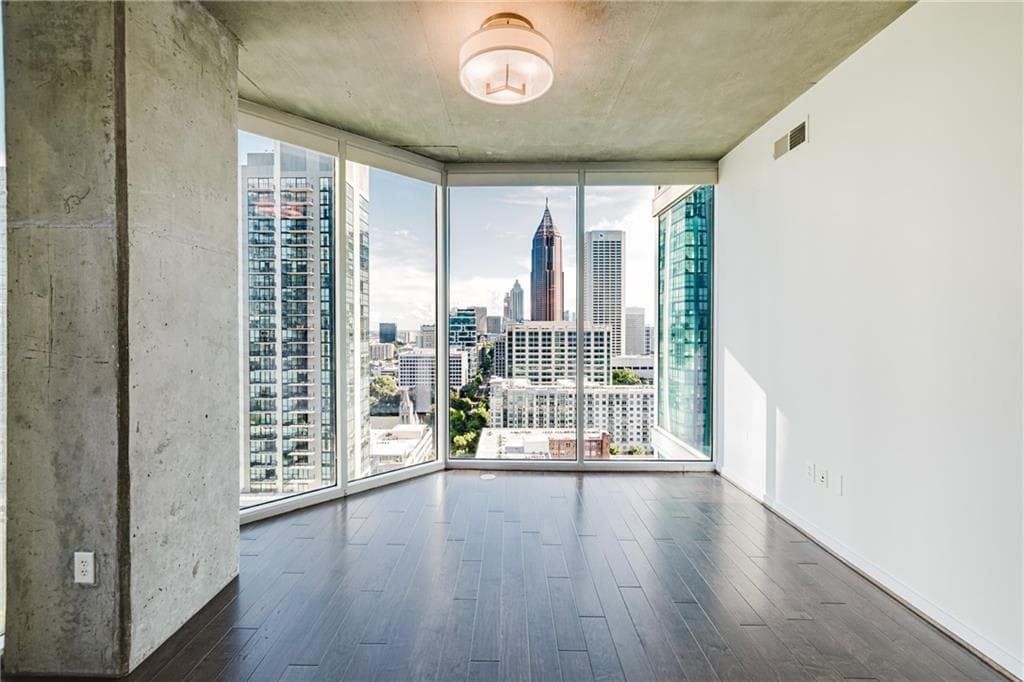 2 bedroom, 2 bathroom, 1,356 sq ft condominium for sale at 860 Peachtree Street 2202, Atlanta, GA 30308 — photo 4