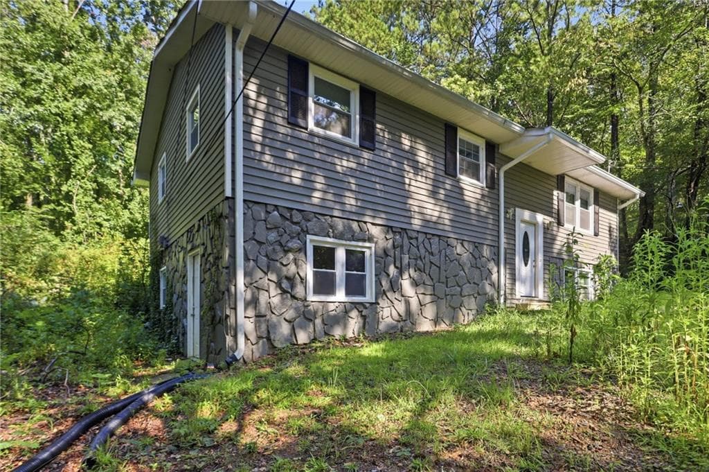 3 bedroom, 2 bathroom, 1,196 sq ft single family residence for sale at 55 Grant Drive, Cartersville, GA 30121 — photo 2