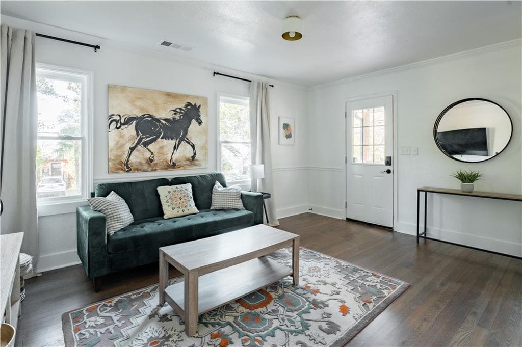 2 bedroom, 1 bathroom single family residence for rent at 484 Glenwood Place, Atlanta, GA 30316 for $2,400 a month — photo 2