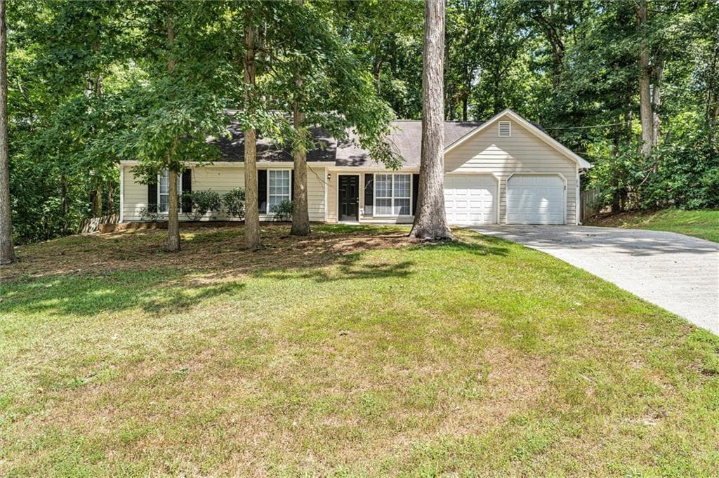 3 bedroom, 2 bathroom, 1,542 sq ft single family residence for sale at 270 Belmont Trail, Covington, GA 30016 — photo 2