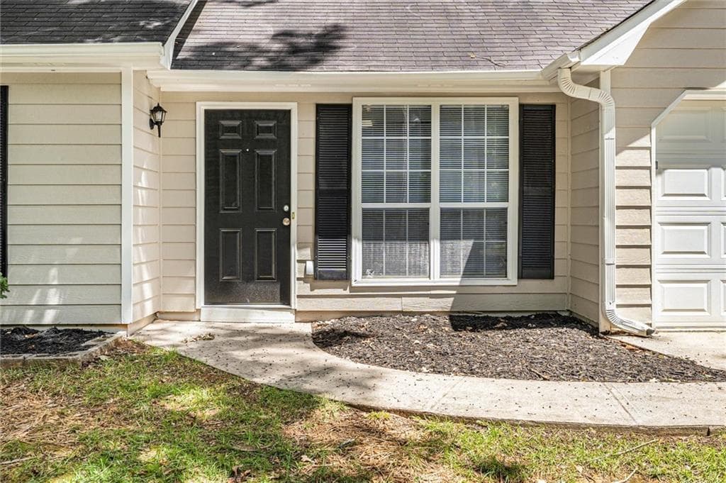 3 bedroom, 2 bathroom, 1,542 sq ft single family residence for sale at 270 Belmont Trail, Covington, GA 30016 — photo 3