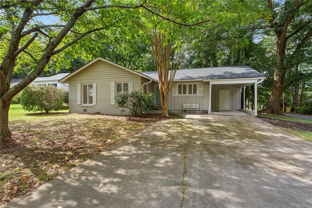 3 bedroom, 2 bathroom, 1,417 sq ft single family residence under contract at 851 Cardova Drive, Atlanta, GA 30324 — photo 2