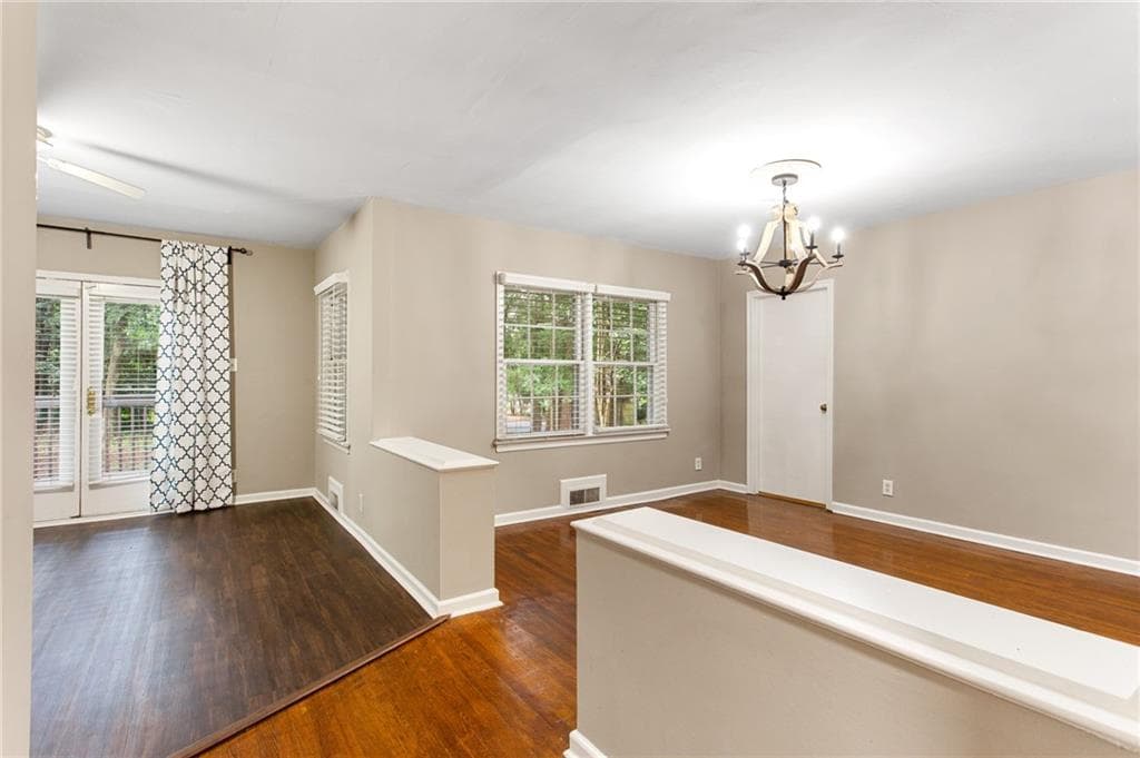 3 bedroom, 2 bathroom, 1,417 sq ft single family residence under contract at 851 Cardova Drive, Atlanta, GA 30324 — photo 6