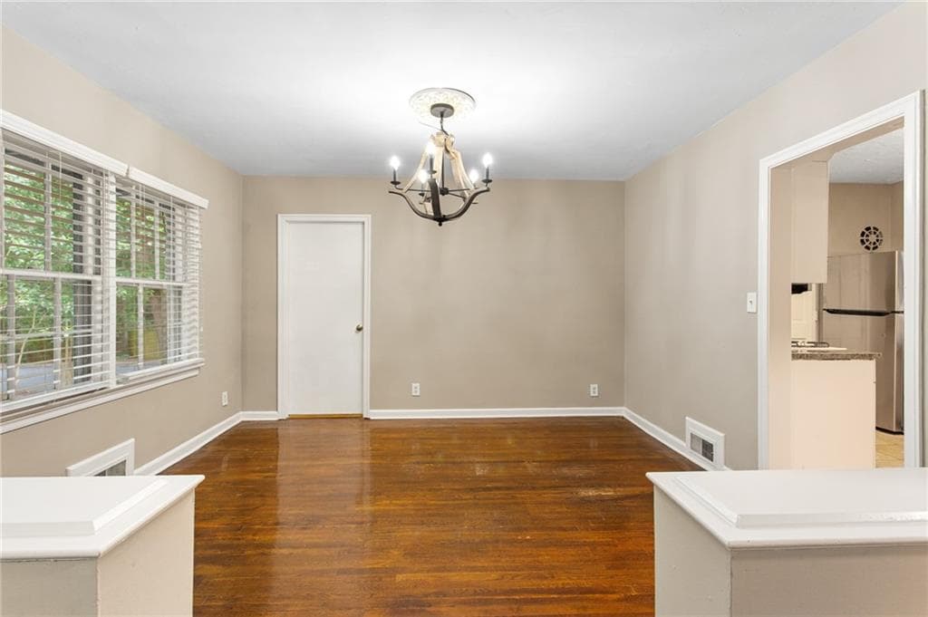 3 bedroom, 2 bathroom, 1,417 sq ft single family residence under contract at 851 Cardova Drive, Atlanta, GA 30324 — photo 7