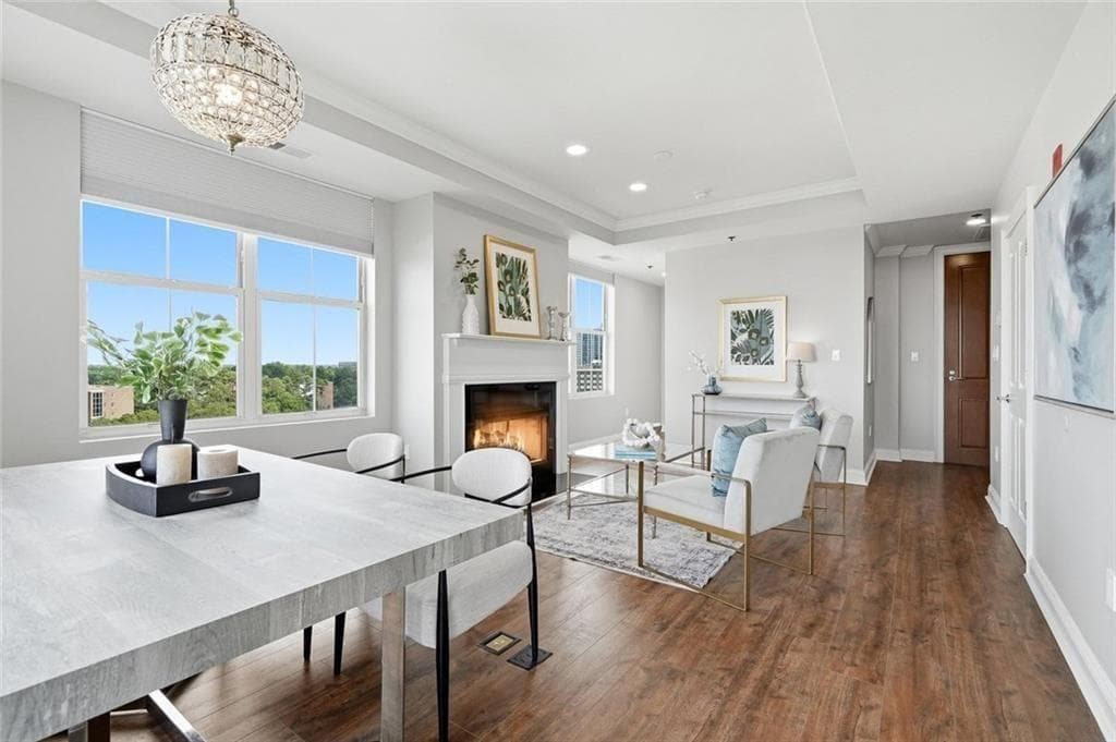 2 bedroom, 2 bathroom, 1,089 sq ft condominium for sale at 2881 Peachtree Road 1105, Atlanta, GA 30305 — photo 5
