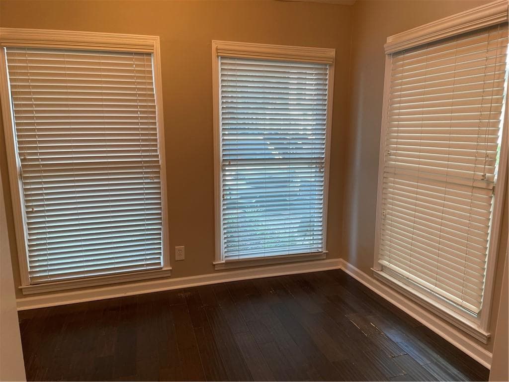 3 bedroom, 2 bathroom, 1,198 sq ft townhouse for rent at 1524 Planters Ridge Lane, Alpharetta, GA 30004 for $2,000 a month — photo 8
