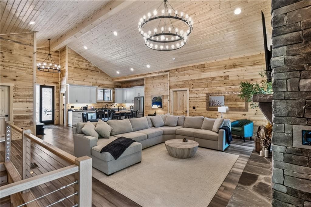 5 bedroom, 6 bathroom, 4,518 sq ft single family residence for sale at 245 Bear Paw Trail, Blue Ridge, GA 30513 — photo 8