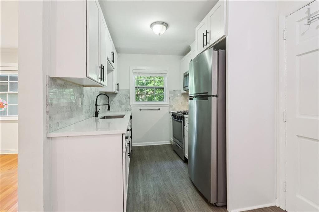1 bedroom, 1 bathroom, 640 sq ft condominium for sale at 1284 Piedmont Avenue 12, Atlanta, GA 30309 — photo 3