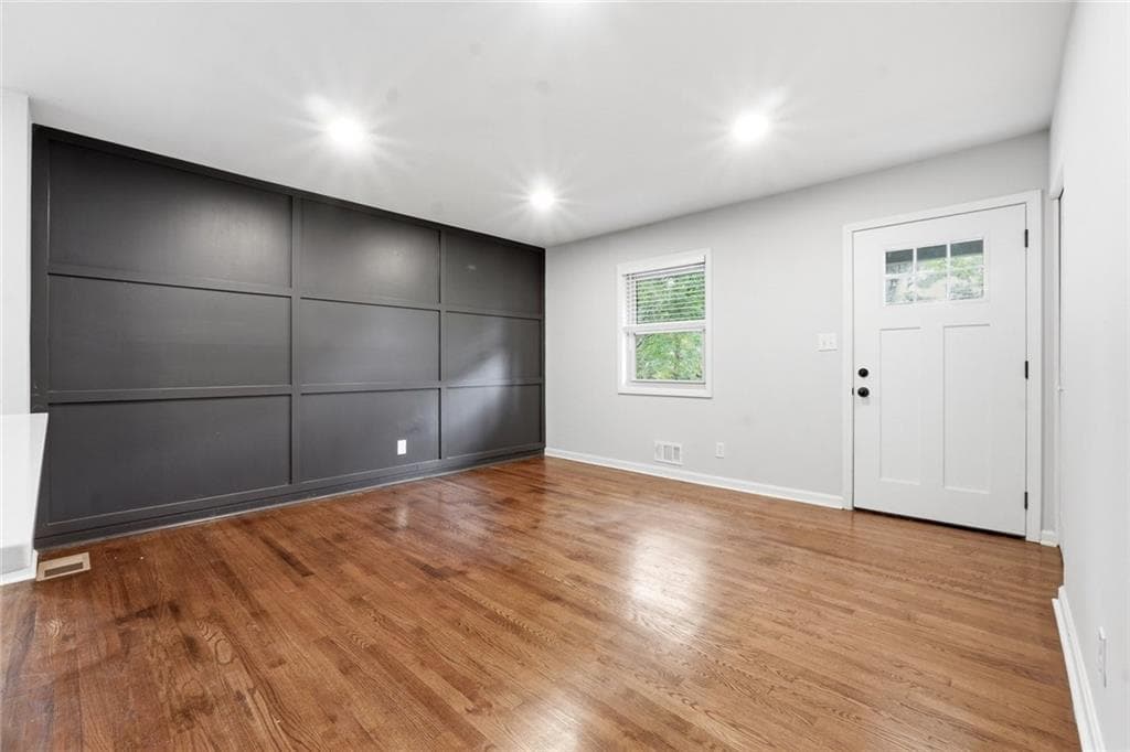 3 bedroom, 2 bathroom, 1,482 sq ft single family residence under contract at 26 Vanguard Circle, Marietta, GA 30060 — photo 5