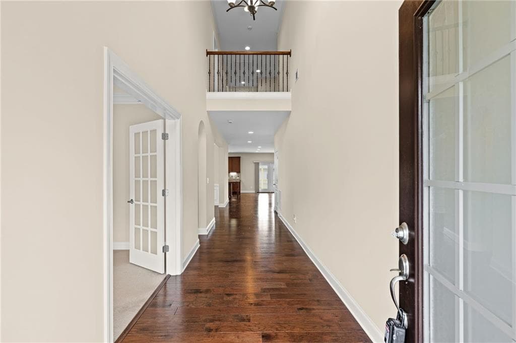 4 bedroom, 4 bathroom, 3,901 sq ft single family residence for sale at 501 La Perla Drive, Sugar Hill, GA 30518 — photo 5