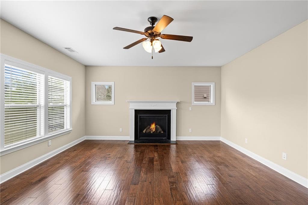 4 bedroom, 4 bathroom, 3,901 sq ft single family residence for sale at 501 La Perla Drive, Sugar Hill, GA 30518 — photo 8