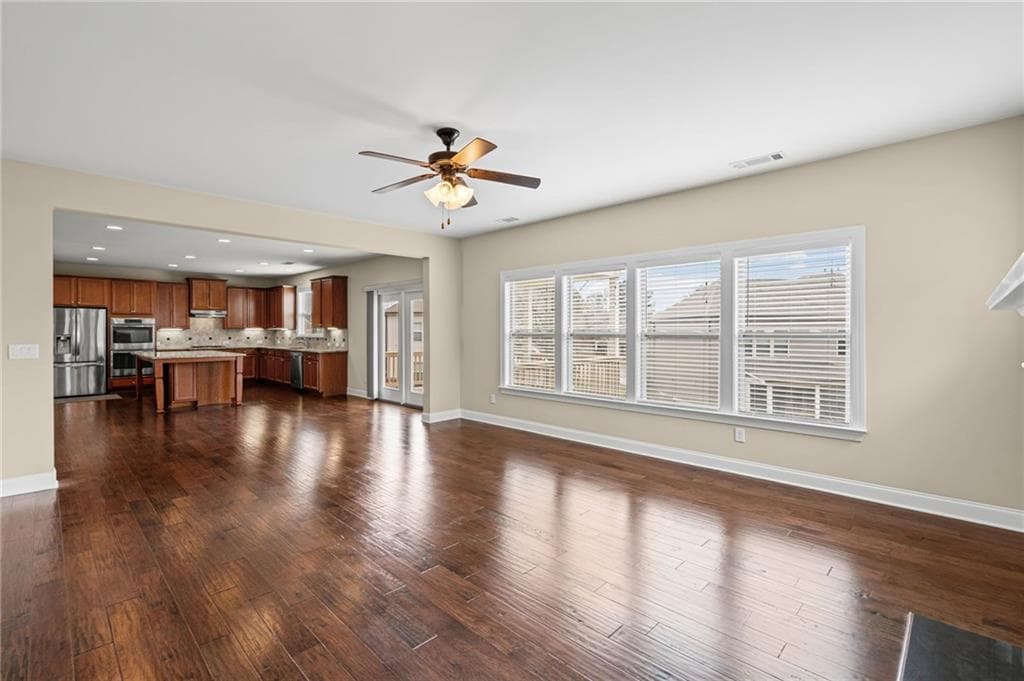 4 bedroom, 4 bathroom, 3,901 sq ft single family residence for sale at 501 La Perla Drive, Sugar Hill, GA 30518 — photo 10