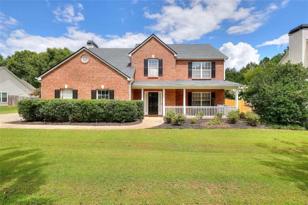 4 bedroom, 3 bathroom, 2,406 sq ft single family residence for sale at 520 Ansley Forest Drive, Monroe, GA 30655 — photo 2