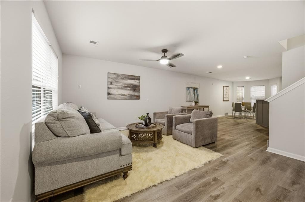 3 bedroom, 3 bathroom, 1,382 sq ft townhouse under contract at 1955 Shawn Wayne Circle, Atlanta, GA 30316 — photo 6