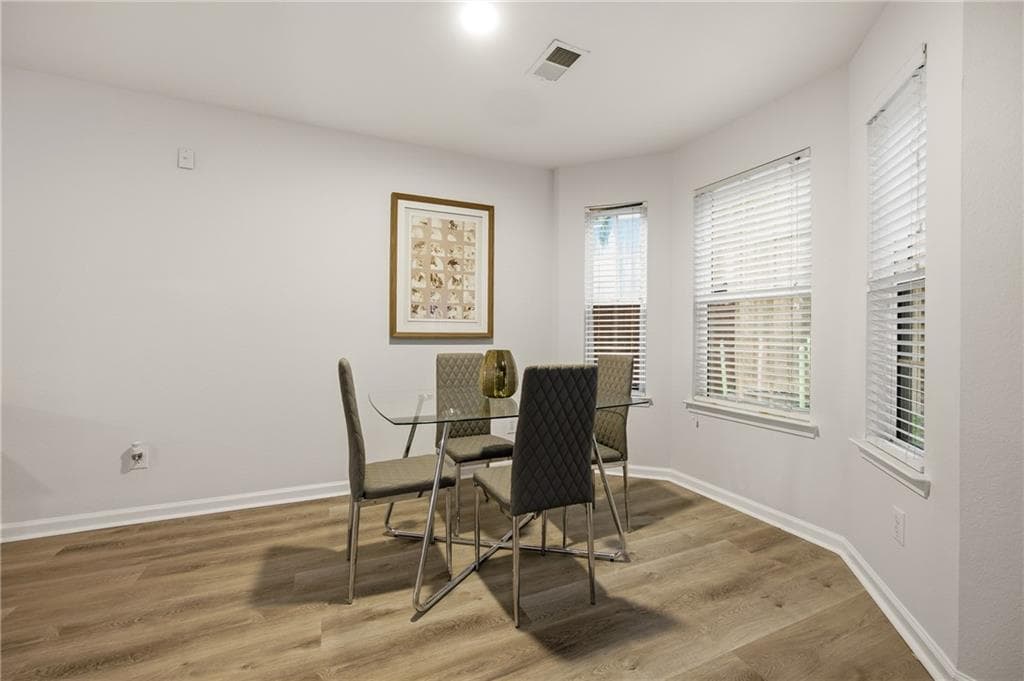 3 bedroom, 3 bathroom, 1,382 sq ft townhouse under contract at 1955 Shawn Wayne Circle, Atlanta, GA 30316 — photo 7