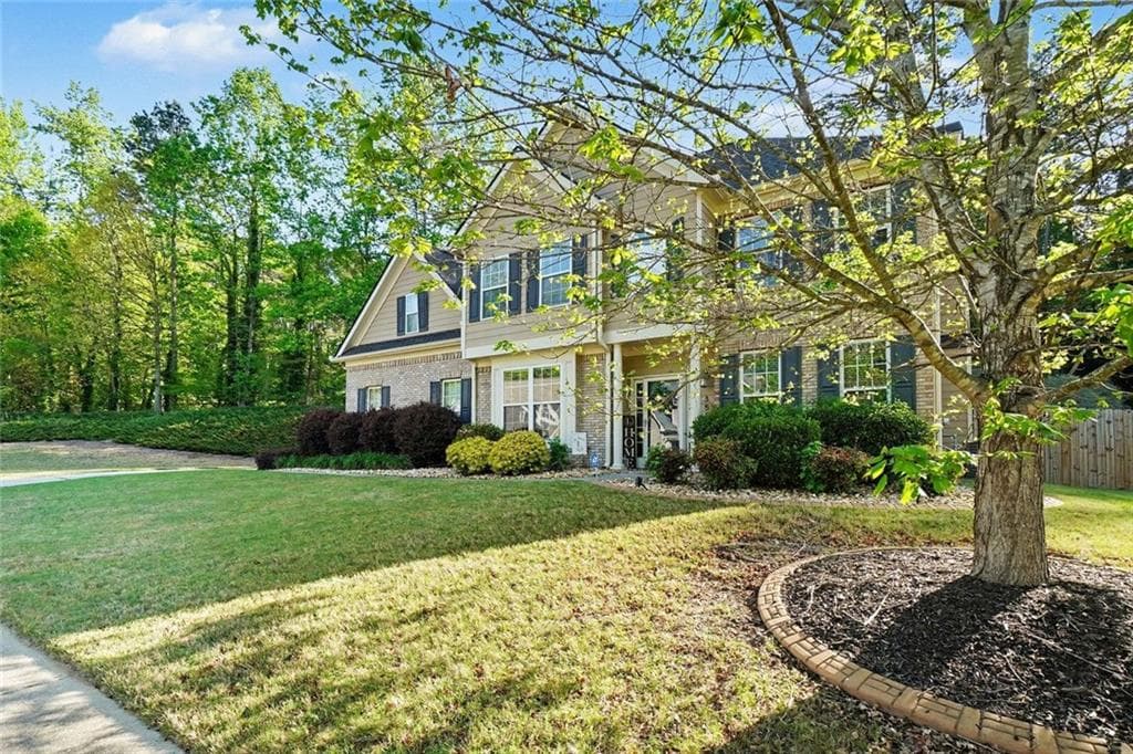 4 bedroom, 4 bathroom, 2,765 sq ft single family residence under contract at 355 Thorn Creek Way, Dallas, GA 30157 — photo 3