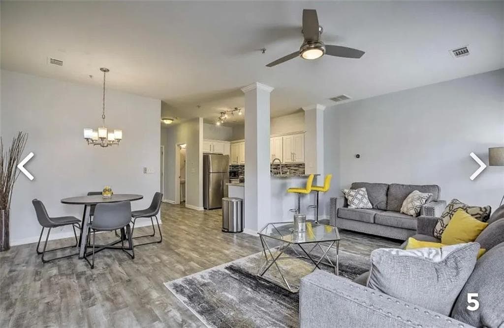 2 bedroom, 3 bathroom, 1,418 sq ft townhouse for sale at 7129 Biltmore Way, Lithonia, GA 30058 — photo 5