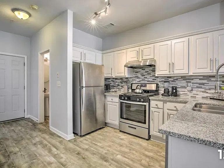 2 bedroom, 3 bathroom, 1,418 sq ft townhouse for sale at 7129 Biltmore Way, Lithonia, GA 30058 — photo 6
