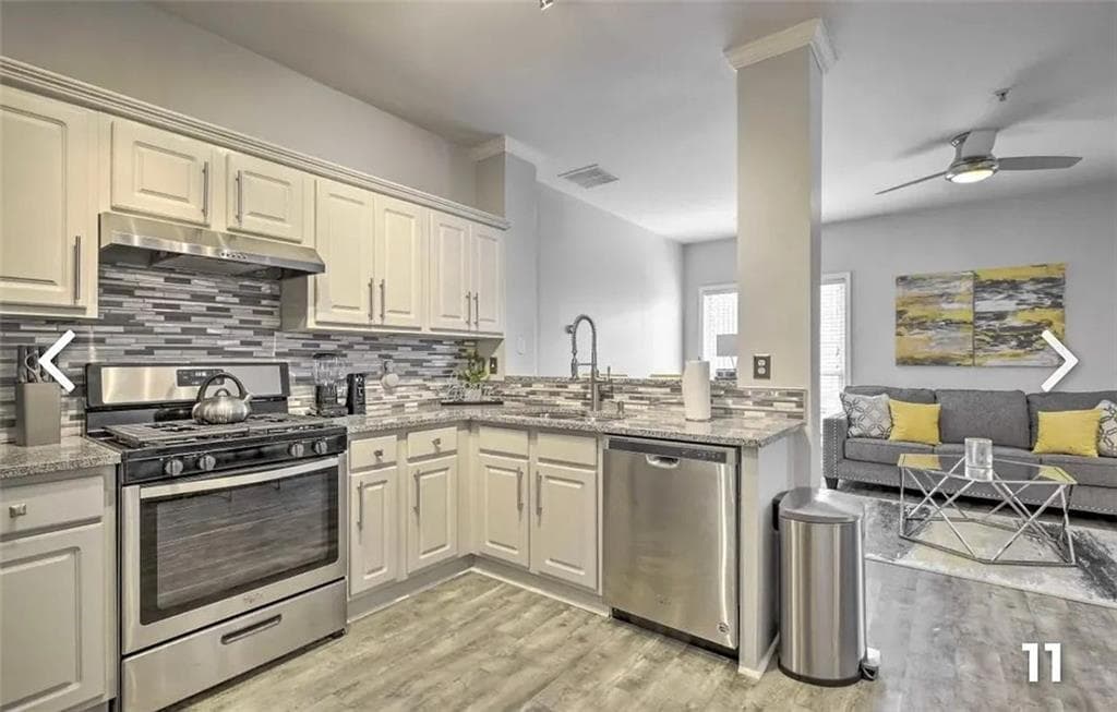 2 bedroom, 3 bathroom, 1,418 sq ft townhouse for sale at 7129 Biltmore Way, Lithonia, GA 30058 — photo 8