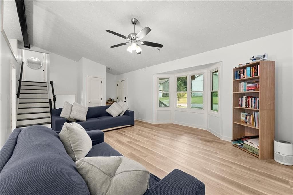 3 bedroom, 3 bathroom, 1,841 sq ft single family residence for rent at 6338 Stablewood Way, Lithonia, GA 30058 for $2,500 a month — photo 3