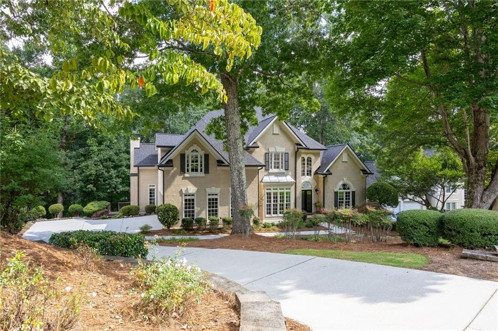 4 bedroom, 3 bathroom, 3,083 sq ft single family residence under contract at 5185 Catalpa Knoll, Acworth, GA 30101 — photo 2