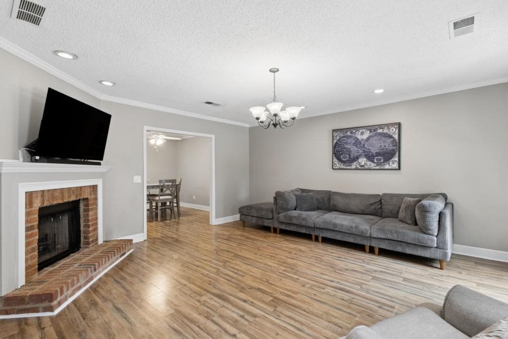 3 bedroom, 3 bathroom, 1,716 sq ft townhouse for sale at 934 Lenox Hill Court, Atlanta, GA 30324 — photo 10