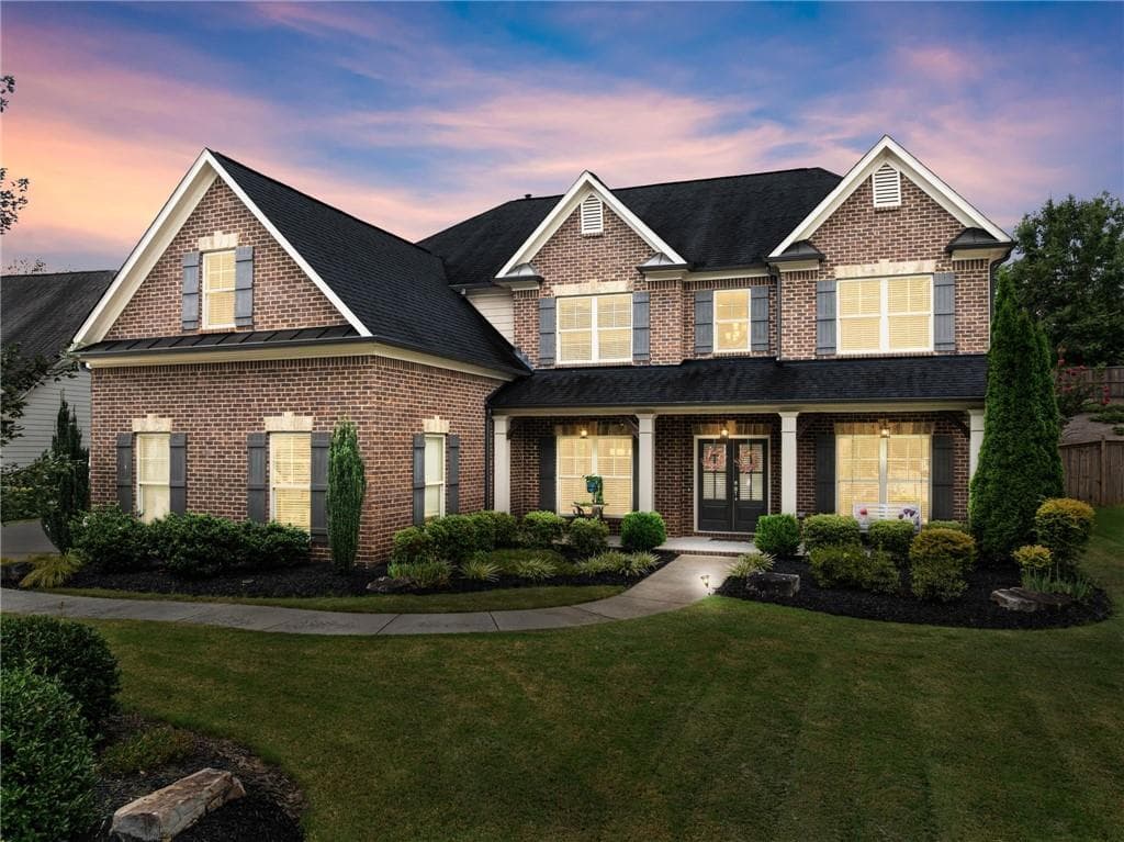 5 bedroom, 4 bathroom, 3,313 sq ft single family residence under contract at 6910 Concord Brook Lane, Cumming, GA 30028 — photo 2