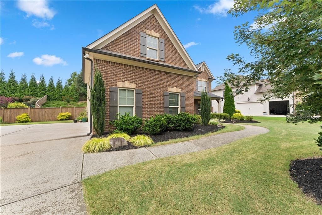 5 bedroom, 4 bathroom, 3,313 sq ft single family residence under contract at 6910 Concord Brook Lane, Cumming, GA 30028 — photo 7