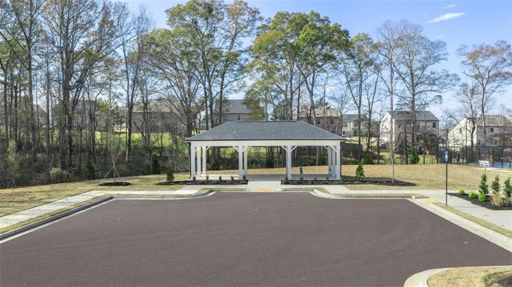 3 bedroom, 2 bathroom, 1,714 sq ft single family residence for sale at 300 Bristol Boulevard, Winder, GA 30680 — photo 4
