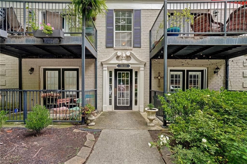 2 bedroom, 2 bathroom, 1,181 sq ft condominium for rent at 3513 Essex Avenue 67, Atlanta, GA 30339 for $1,895 a month — photo 1 of 25