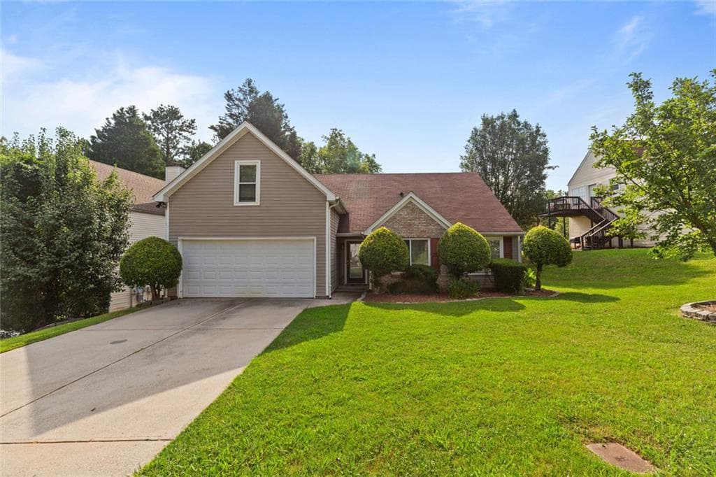4 bedroom, 2 bathroom, 1,985 sq ft single family residence for rent at 2979 Sentinel Circle, Lawrenceville, GA 30043 for $2,295 a month