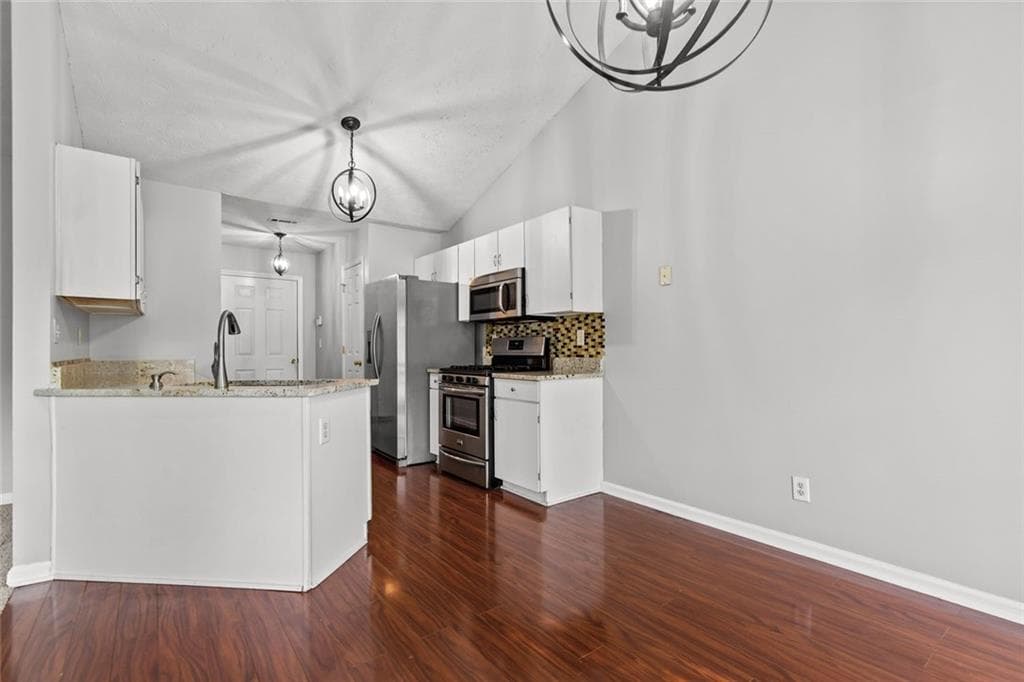 4 bedroom, 2 bathroom, 1,985 sq ft single family residence for rent at 2979 Sentinel Circle, Lawrenceville, GA 30043 for $2,295 a month — photo 8