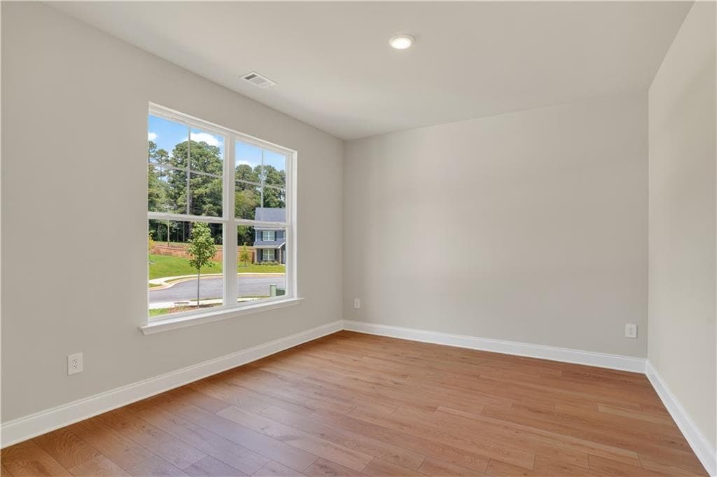 5 bedroom, 3 bathroom, 2,676 sq ft single family residence for sale at 214 Sage Lot 31 Street, Commerce, GA 30529 — photo 6