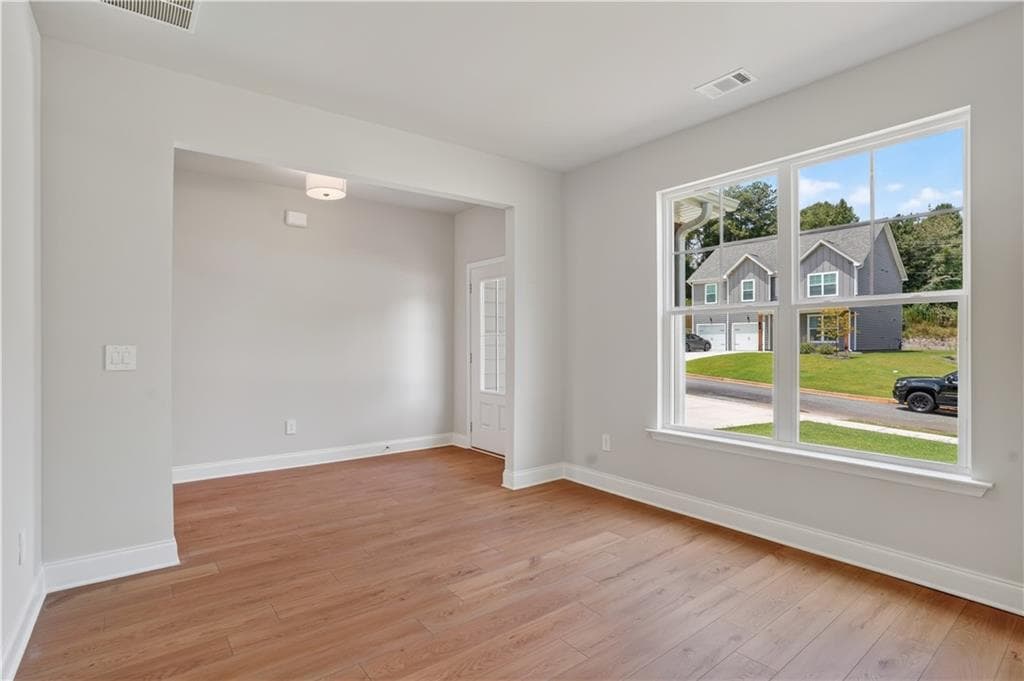 5 bedroom, 3 bathroom, 2,676 sq ft single family residence for sale at 214 Sage Lot 31 Street, Commerce, GA 30529 — photo 7