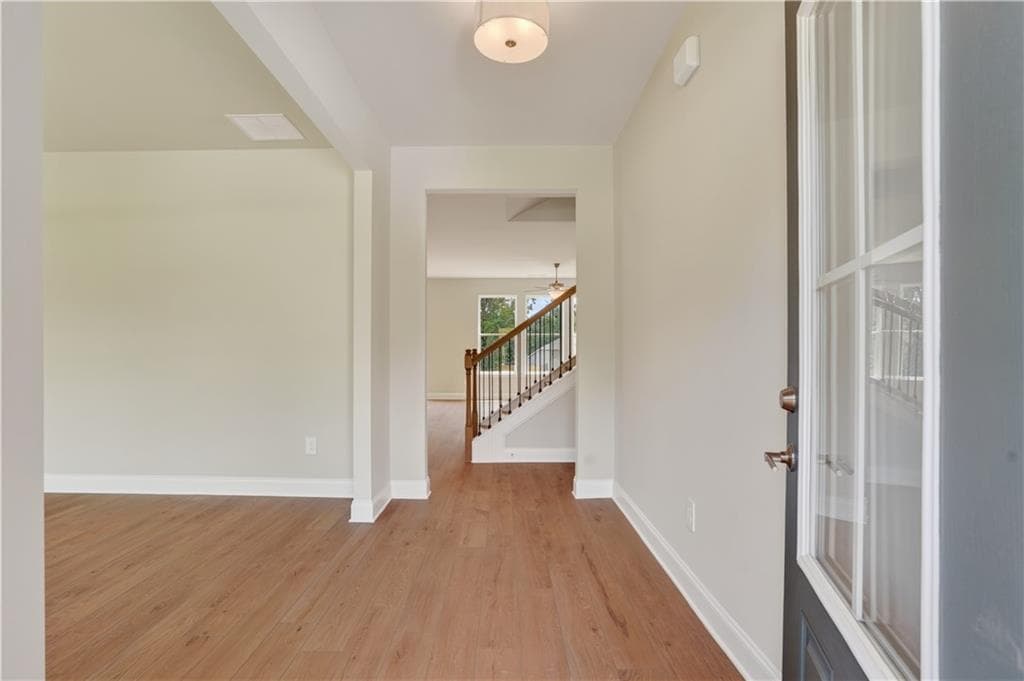 5 bedroom, 3 bathroom, 2,676 sq ft single family residence for sale at 214 Sage Lot 31 Street, Commerce, GA 30529 — photo 3