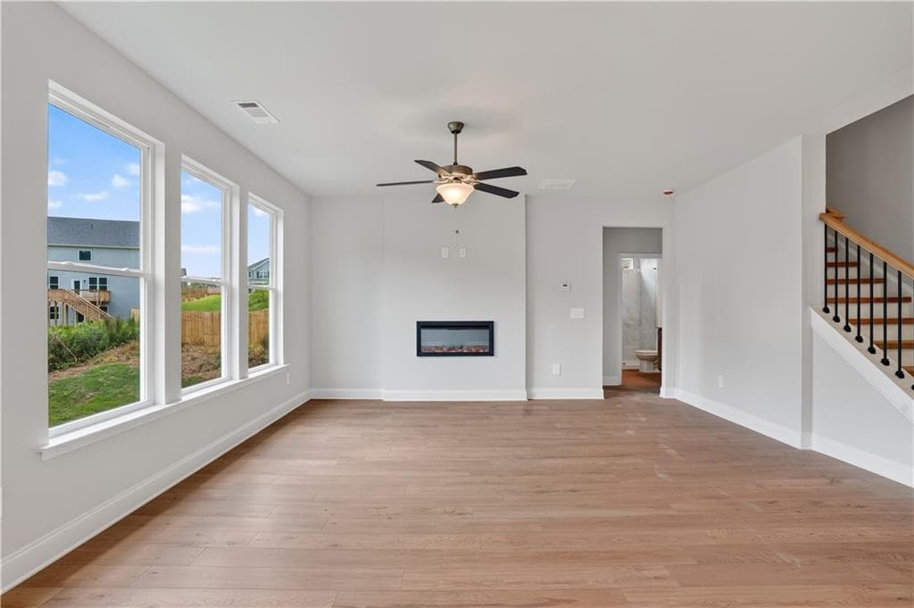 5 bedroom, 3 bathroom, 2,676 sq ft single family residence for sale at 214 Sage Lot 31 Street, Commerce, GA 30529 — photo 4