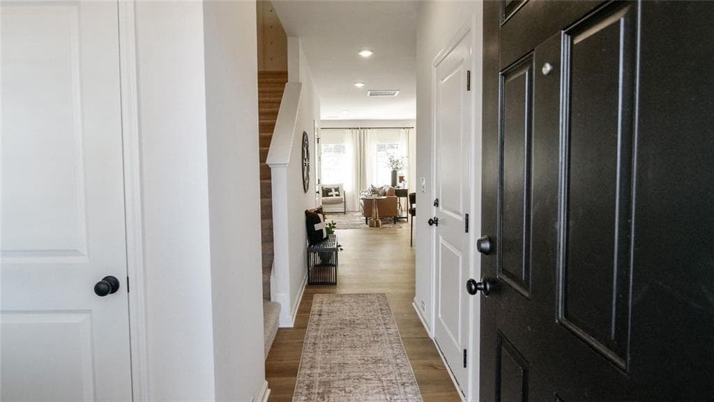 3 bedroom, 3 bathroom, 1,443 sq ft townhouse under contract at 173 Oconee Road 260, Cartersville, GA 30120 — photo 2