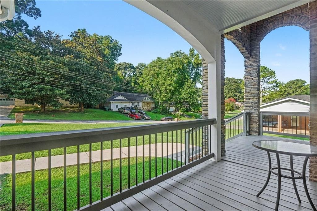 4 bedroom, 4 bathroom, 3,522 sq ft single family residence under contract at 346 Tonawanda Drive, Atlanta, GA 30315 — photo 6