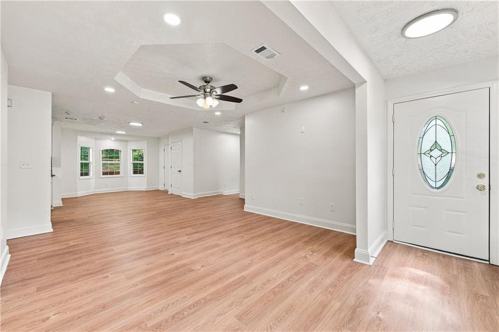 3 bedroom, 2 bathroom, 1,432 sq ft single family residence for sale at 1338 Armstead Circle, Monroe, GA 30655 — photo 6