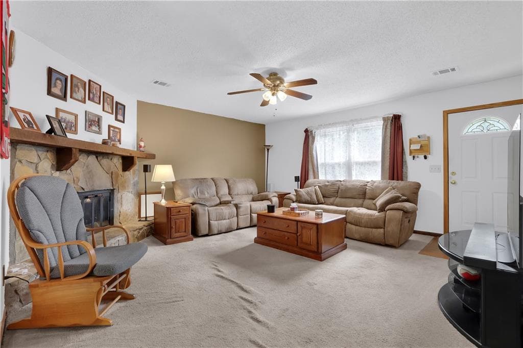 3 bedroom, 2 bathroom, 1,313 sq ft single family residence under contract at 2425 Rhoanoke Drive, Duluth, GA 30096 — photo 3