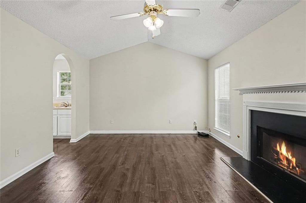 3 bedroom, 2 bathroom, 1,400 sq ft single family residence for rent at 4824 Buchli Lane, Lithonia, GA 30038 for $1,600 a month — photo 3